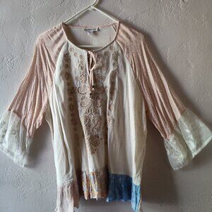 NWT. Coldwater Creek Bell Blouse, Light pattern, Flax Multi Size Large